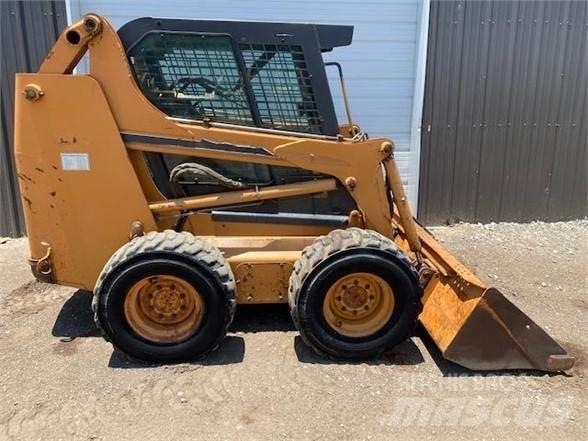 CASE 445 Skid Steer Loaders