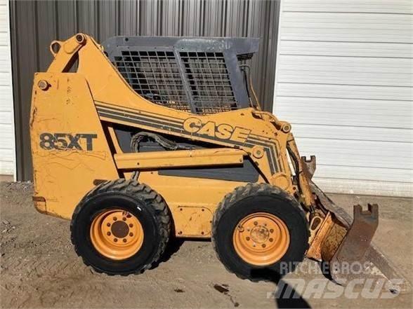 CASE 85XT Skid Steer Loaders