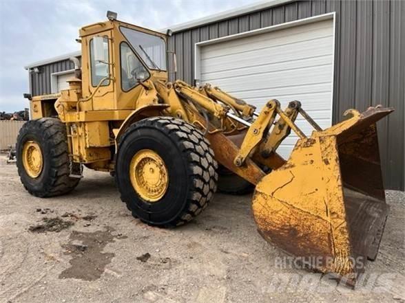 CAT 980B Wheel Loaders