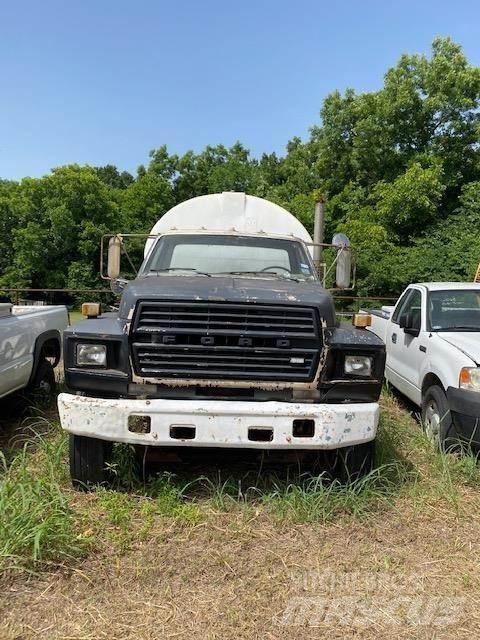 Ford F800 Tank Trucks
