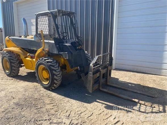 JCB 520 Telescopic Handlers
