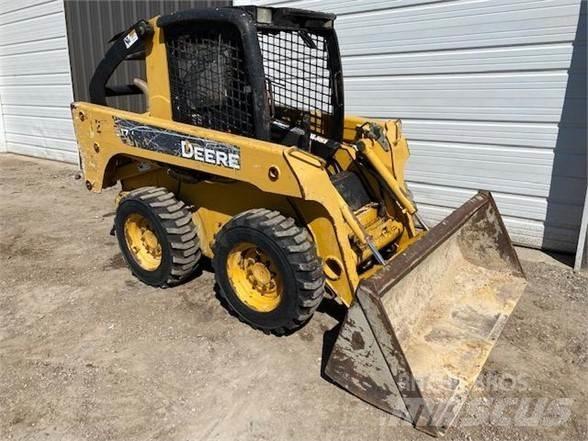 John Deere 317 Skid Steer Loaders