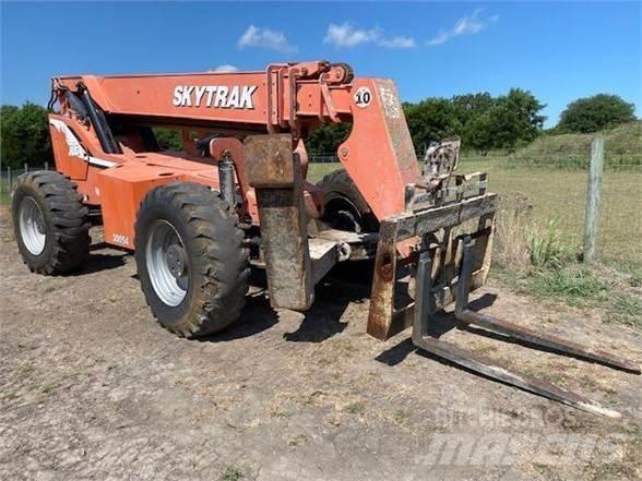 SkyTrak 10054 Telescopic Handlers