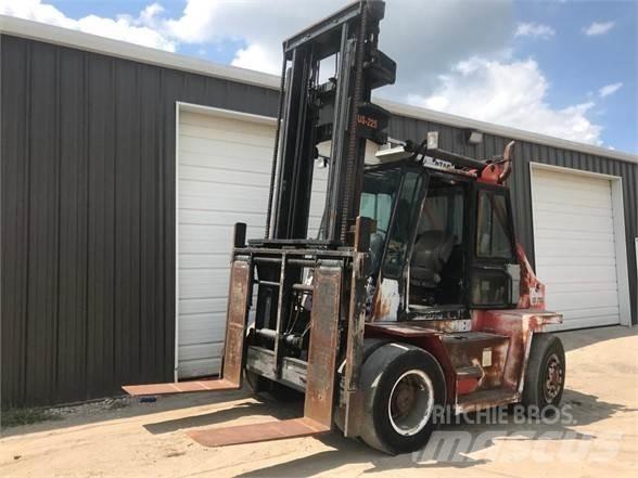 USNR US225 Diesel Forklifts