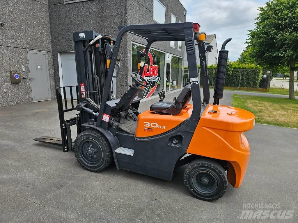 Doosan D 30 G Diesel Forklifts