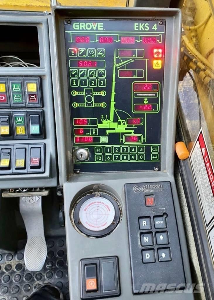Grove GMK 3050 Mobile and all terrain cranes