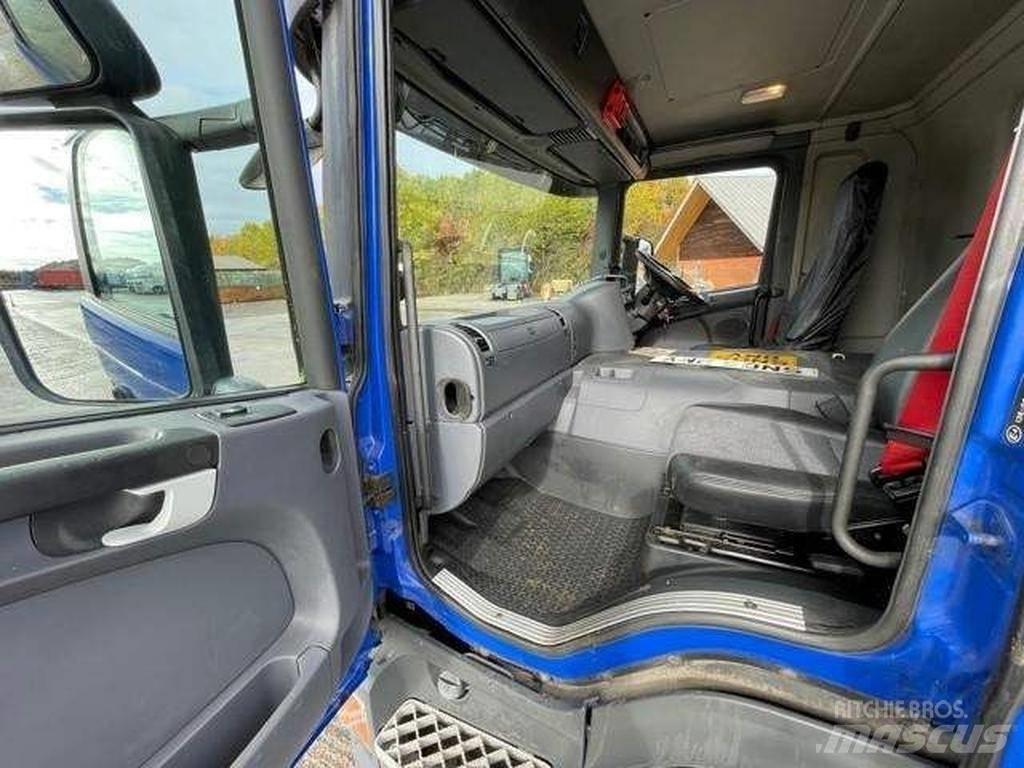 Scania P 230 Cab & Chassis Trucks