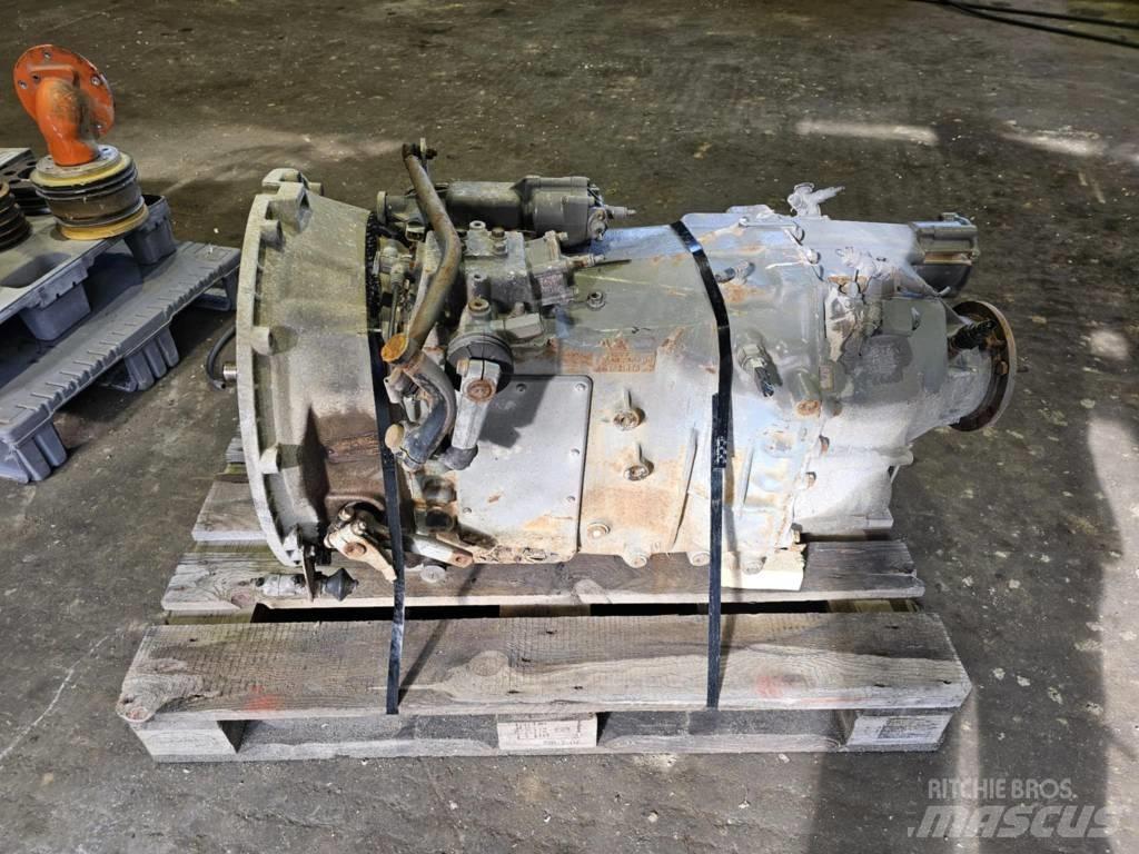 Volvo SR1900 Transmission