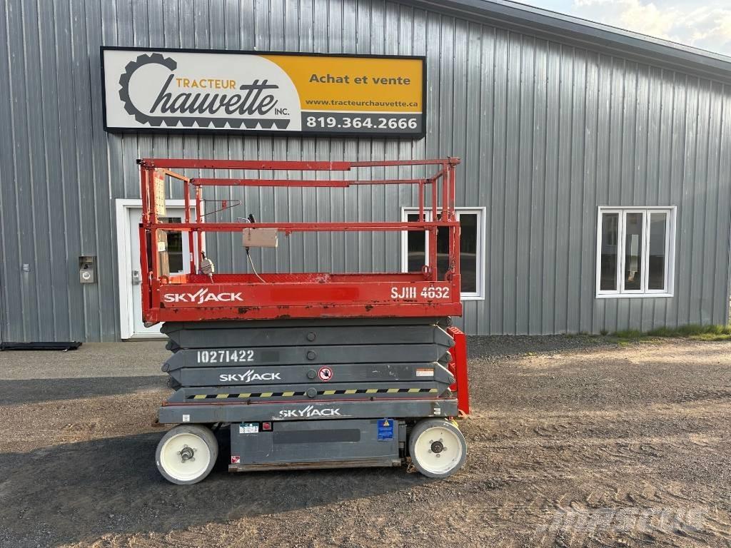 SkyJack SJ 4632 Scissor Lifts