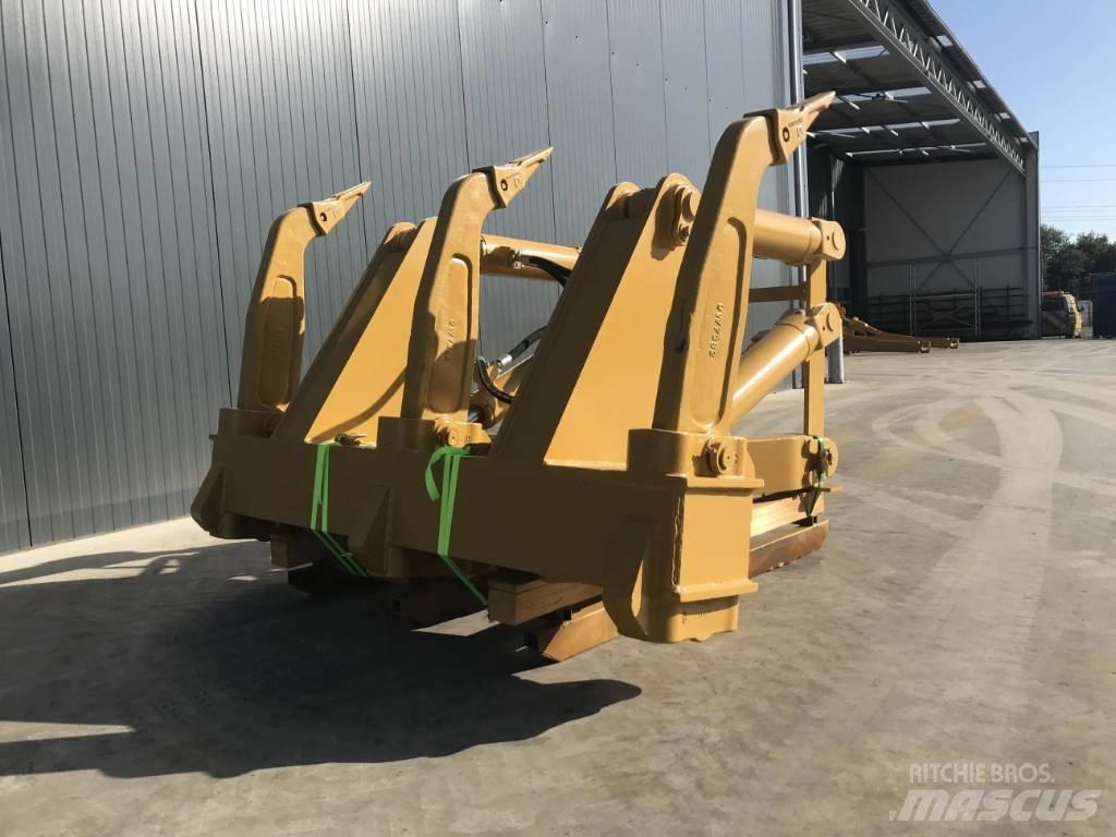 CAT D7E Rippers