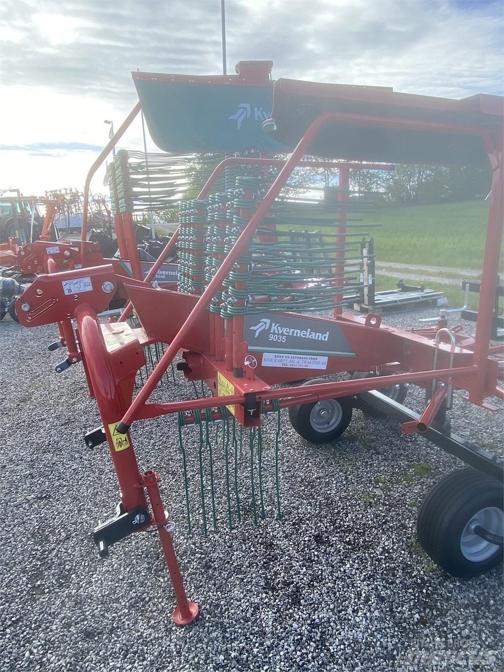 Kverneland 9035 Swathers \ Windrowers