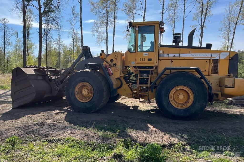 Volvo L 220 Wheel Loaders