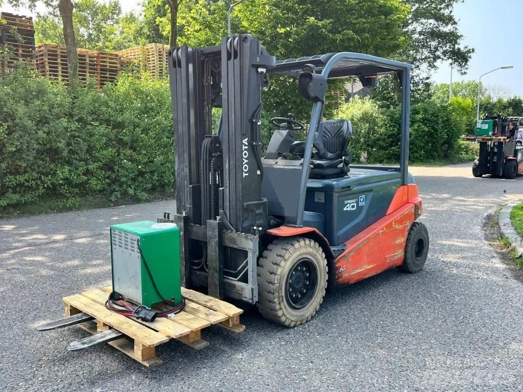 Toyota 8FBMT40 Electric Forklifts