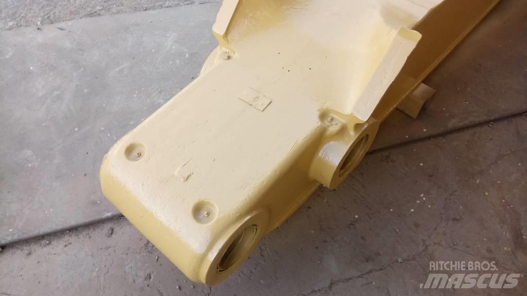 CAT 245 Booms and dippers