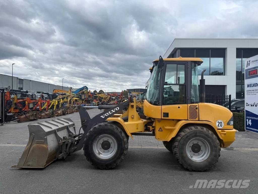 Volvo L30B Wheel Loaders