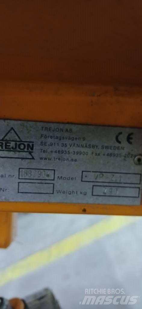 Optimal VP 210 Plows