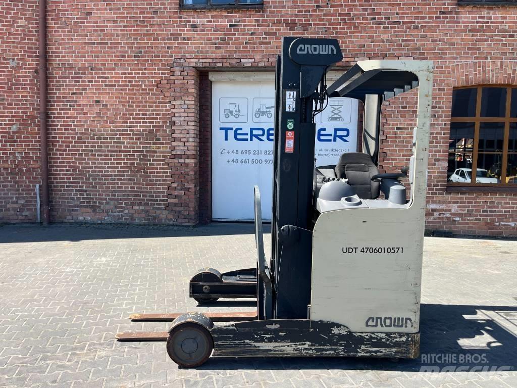 Crown ESR 4020-1.6 Side Loaders