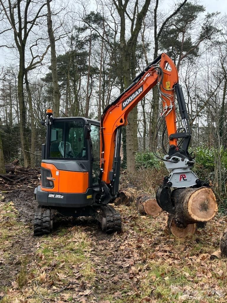 Develon DX 35 Z-7 Mini Excavators <7t (Mini Diggers)