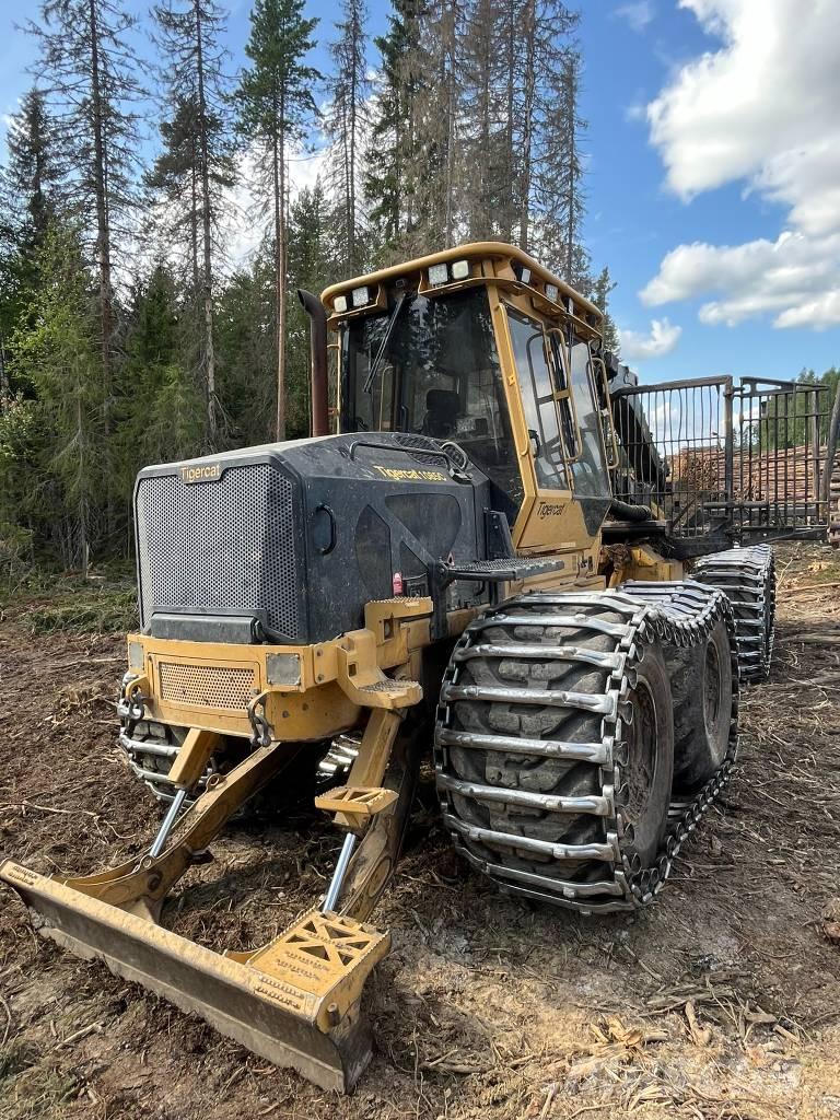 Tigercat 1085 Forwarders