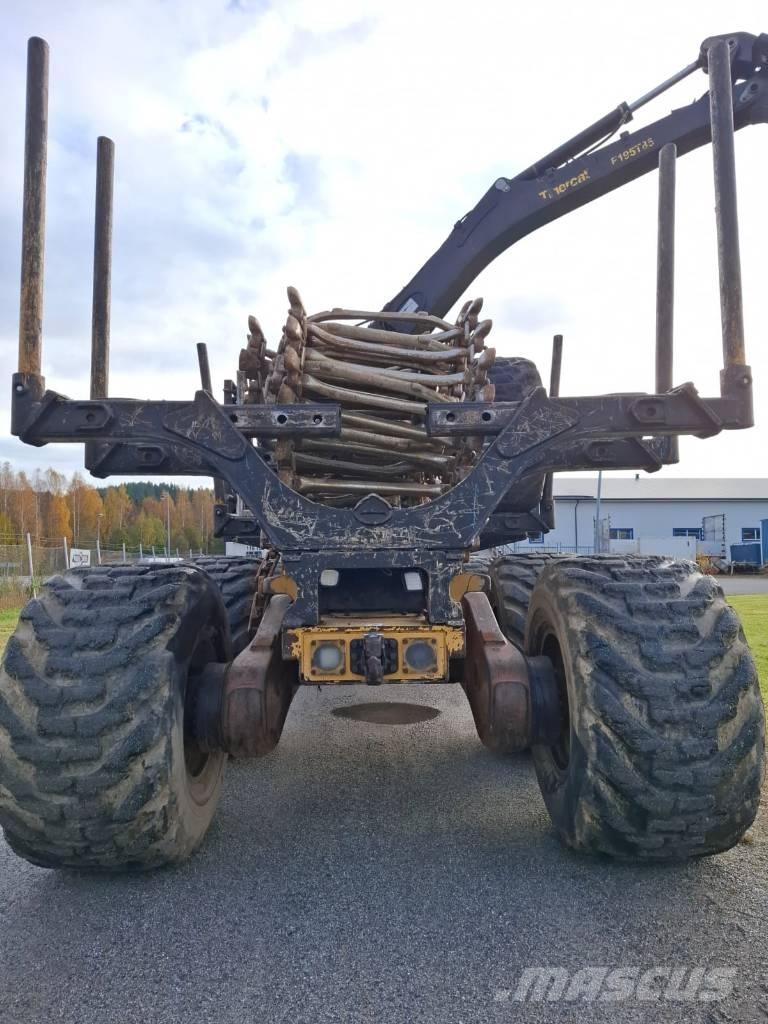 Tigercat 1085 Forwarders