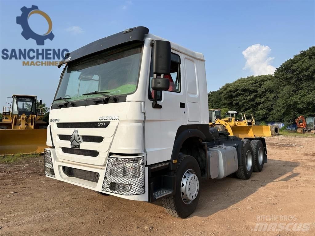 Howo 371hp Conventional Trucks / Tractor Trucks
