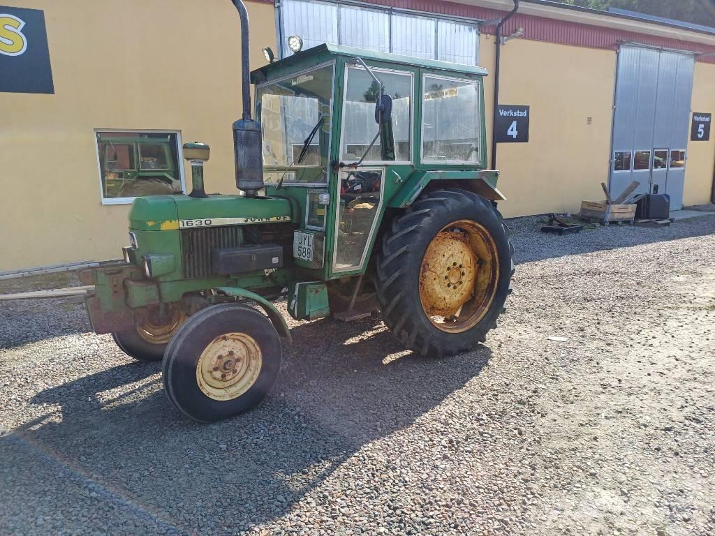 John Deere 1630 Tractors