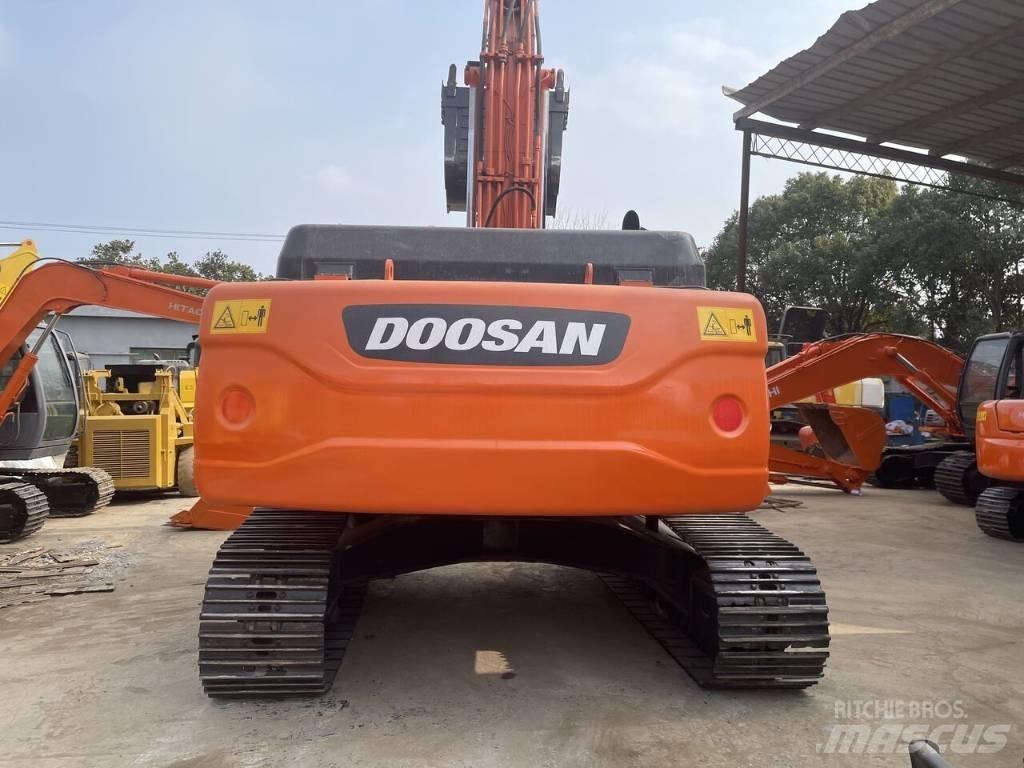 Doosan DX 300 LC Crawler Excavators