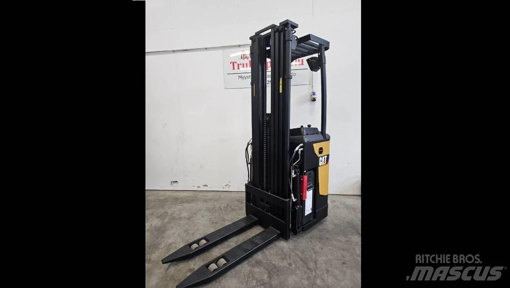 CAT NSR16N Self Propelled Stackers