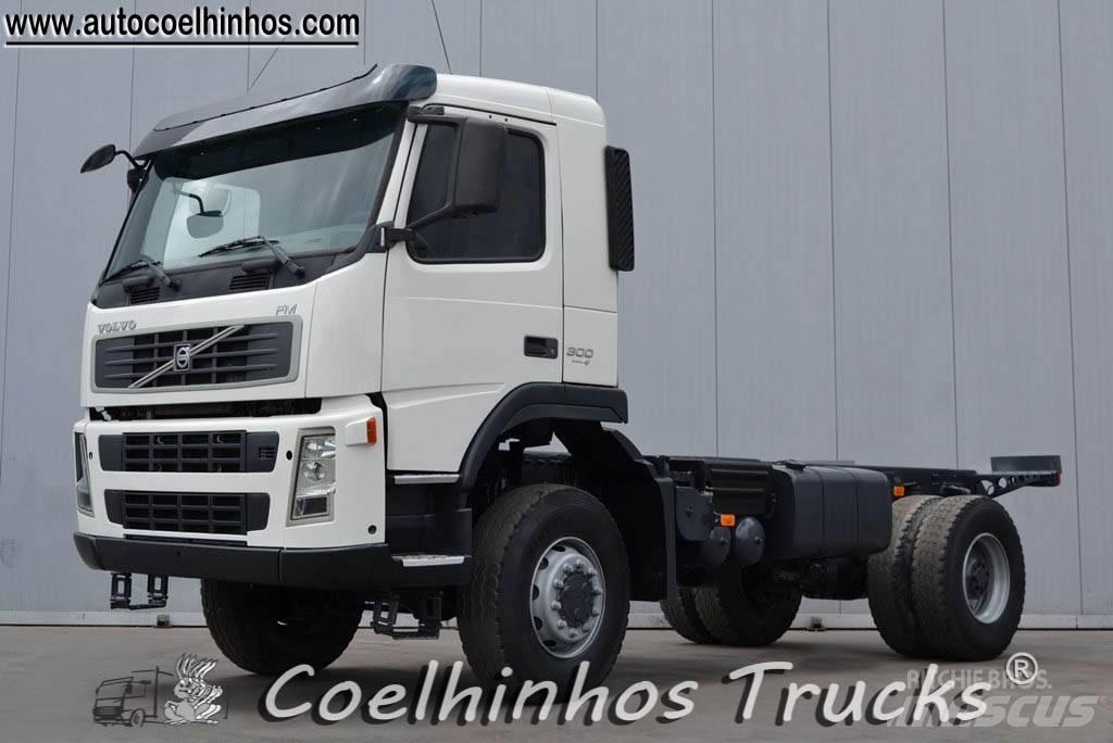 Volvo Fm 300  4x4 Cab & Chassis Trucks
