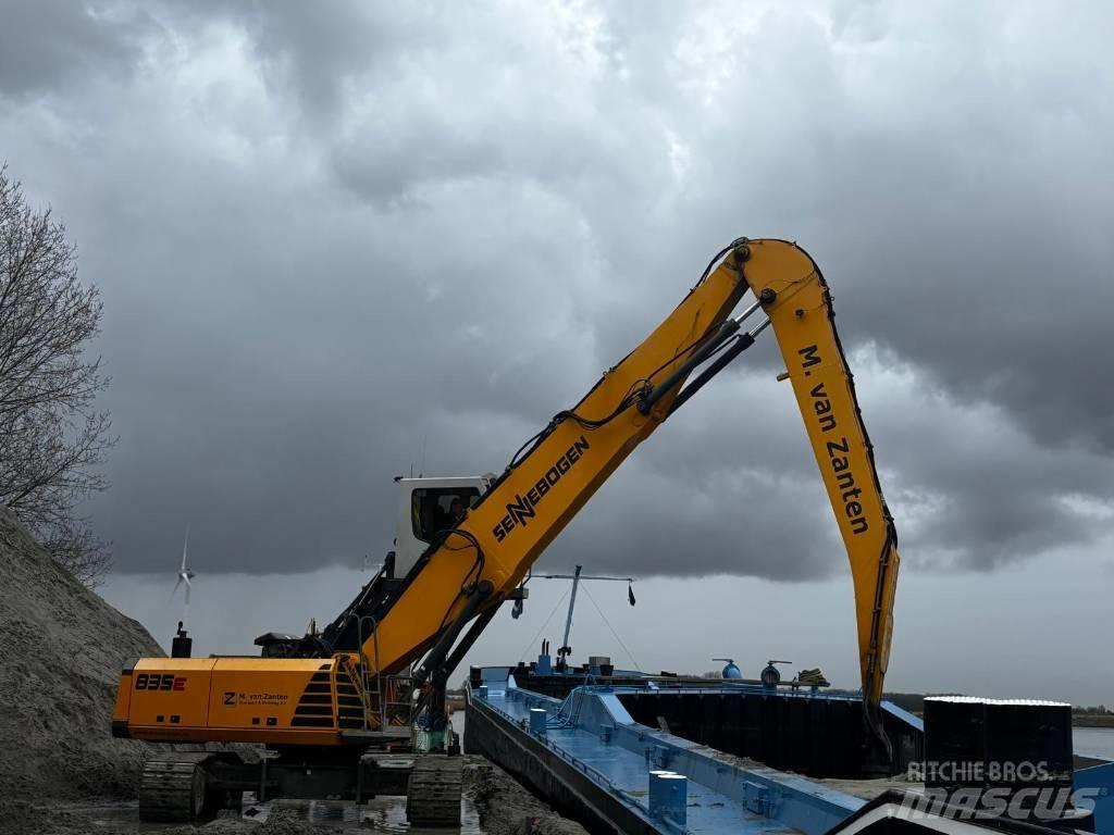 Sennebogen 835 Waste / Industry Handlers