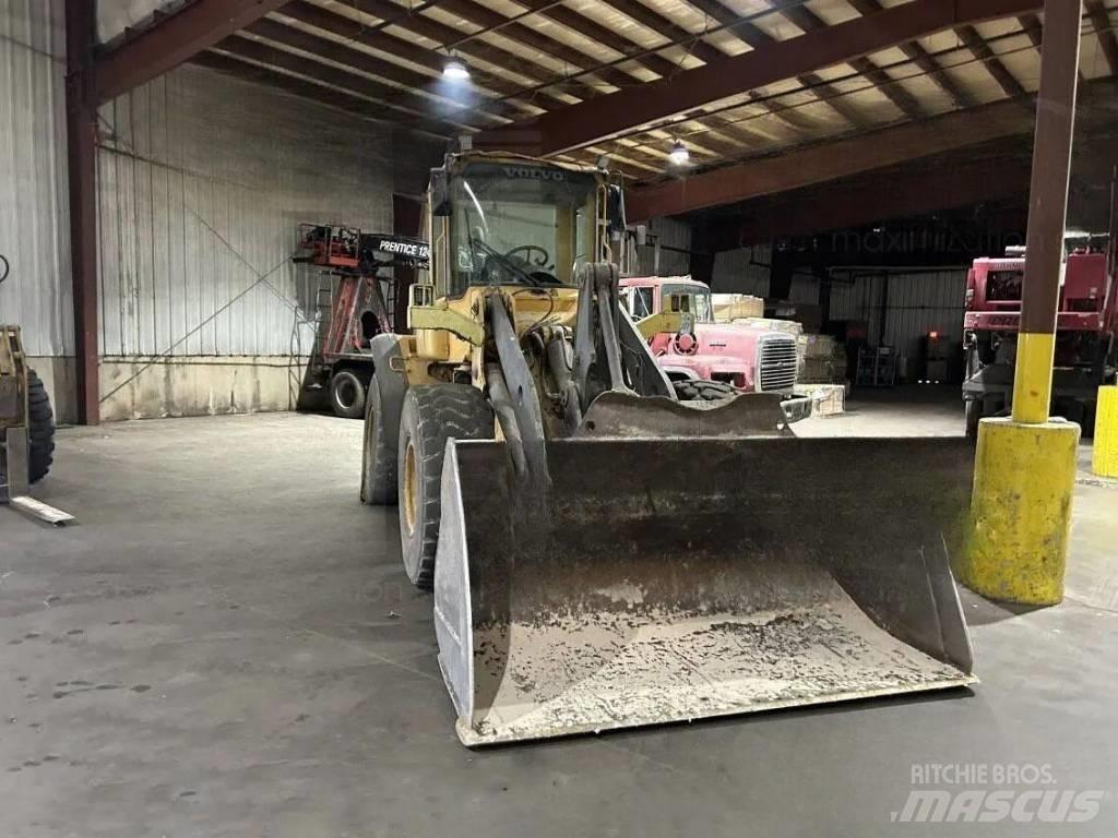 Volvo L 90 E Wheel Loaders