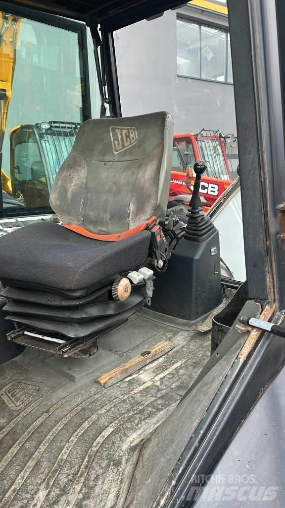 JCB 2 CX Backhoe Loaders