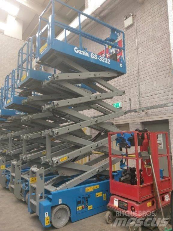 Genie GS 3232 Scissor Lifts