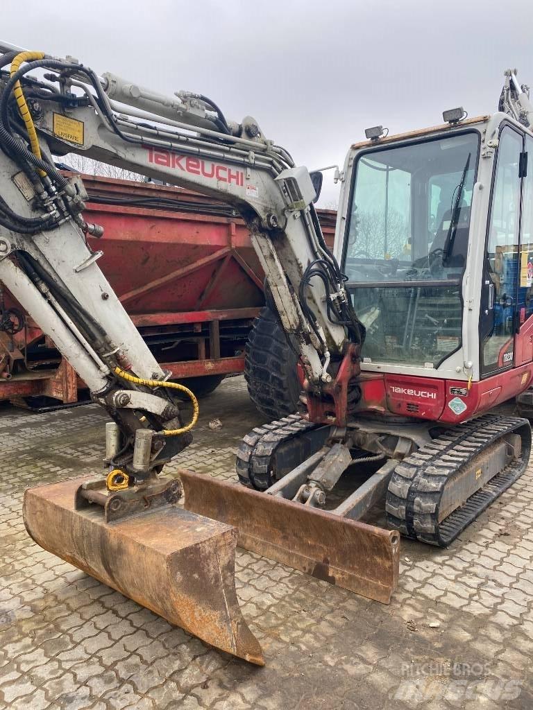 Takeuchi TB230 Mini Excavators <7t (Mini Diggers)