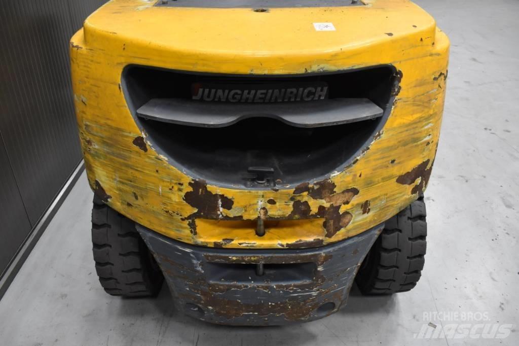 Jungheinrich DFG 550 Diesel Forklifts