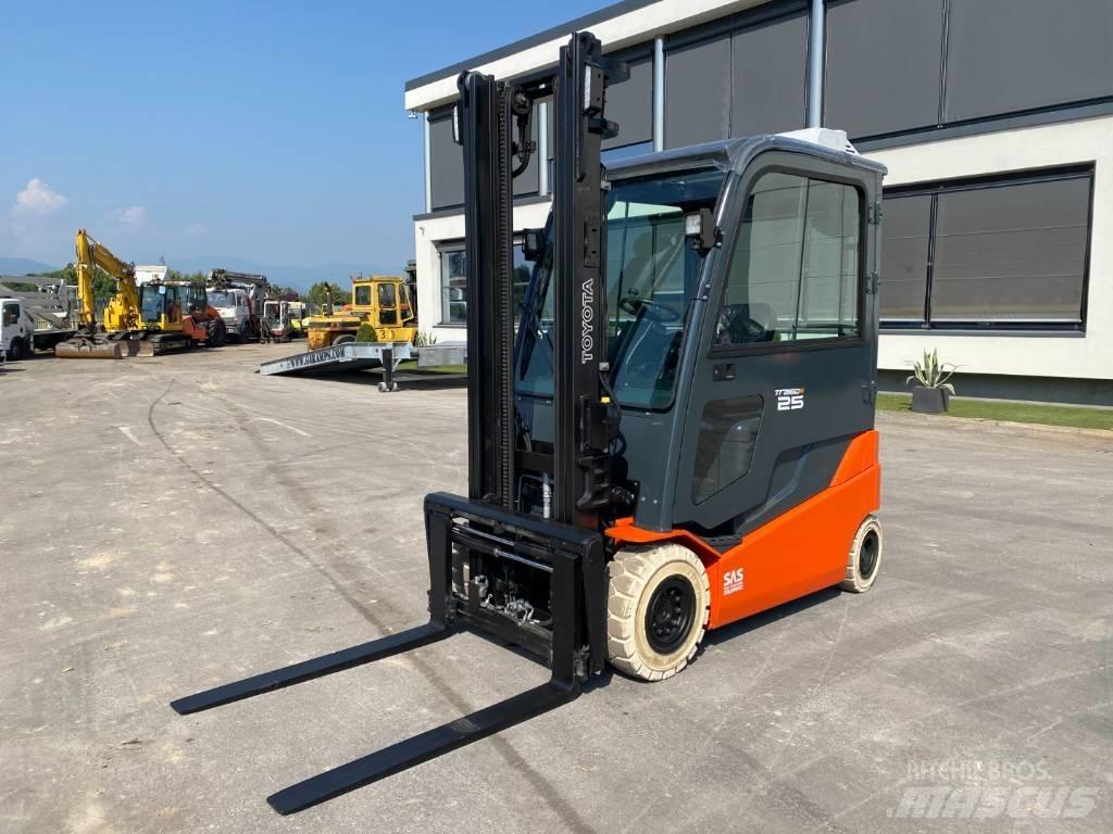 Toyota 8 FB MT 25 Electric Forklifts