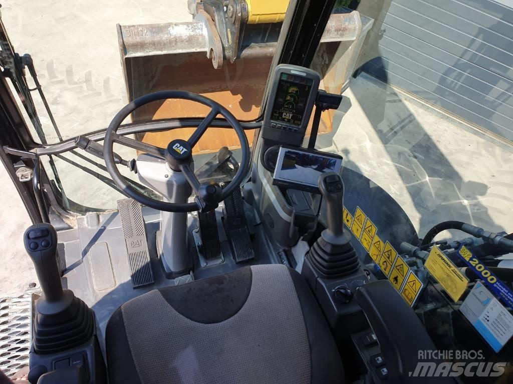 CAT M 313 D Wheeled Excavators