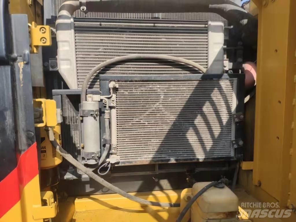 CAT 320 B Crawler Excavators