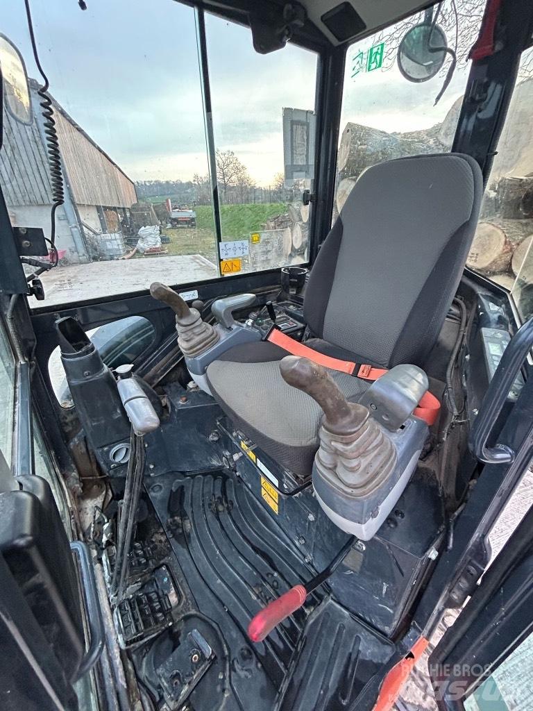 Hitachi ZX 26 U-6 Mini Excavators <7t (Mini Diggers)