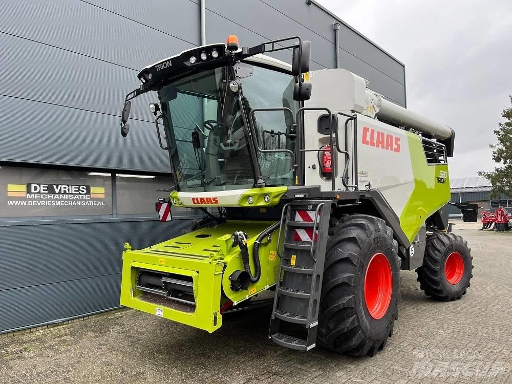 CLAAS Trion 520 Combine Harvesters