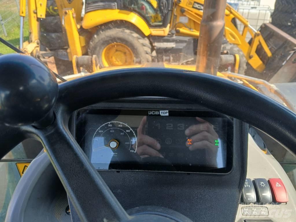 JCB 4 CX Pro Backhoe Loaders
