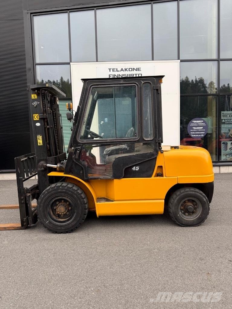 Hangcha CPCD45HW19 Diesel Forklifts