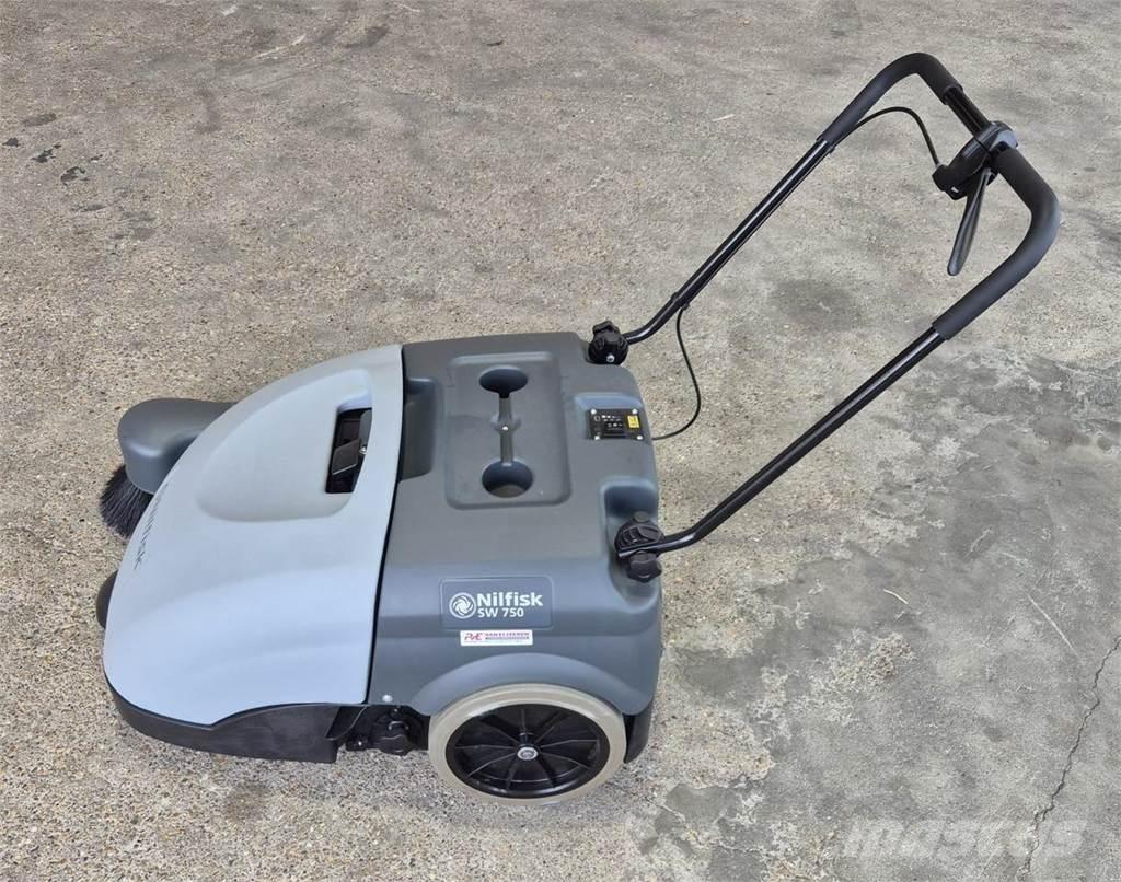 Nilfisk SW 750 Sweepers