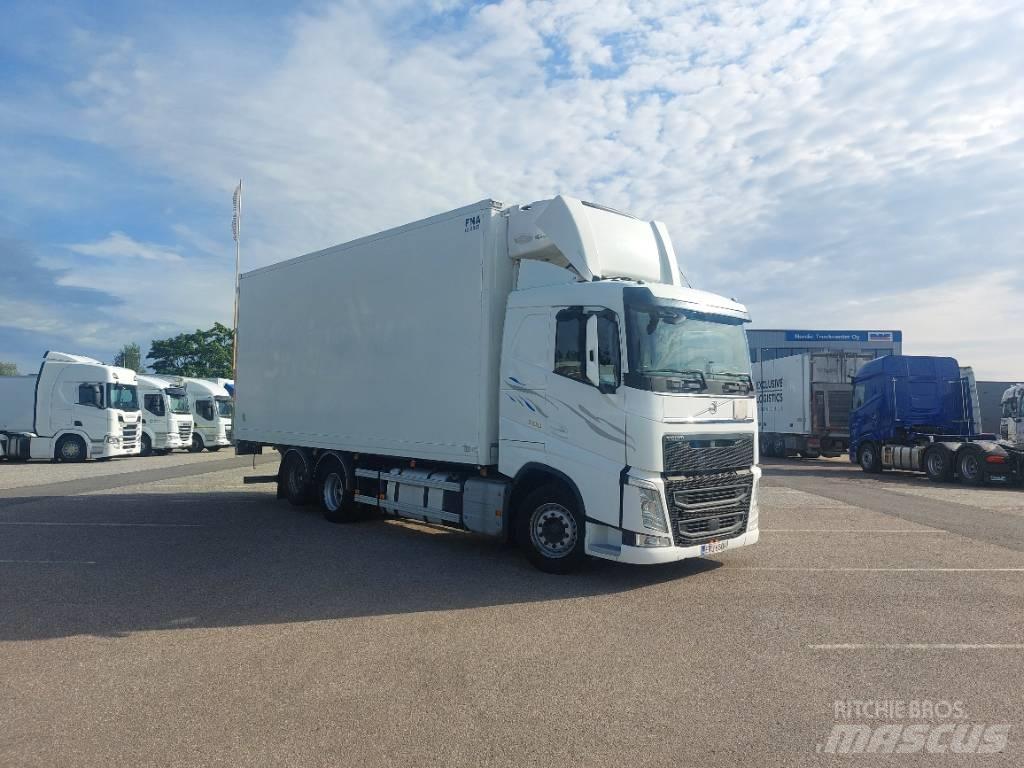 Volvo FH13 500 6x2 Reefer Trucks