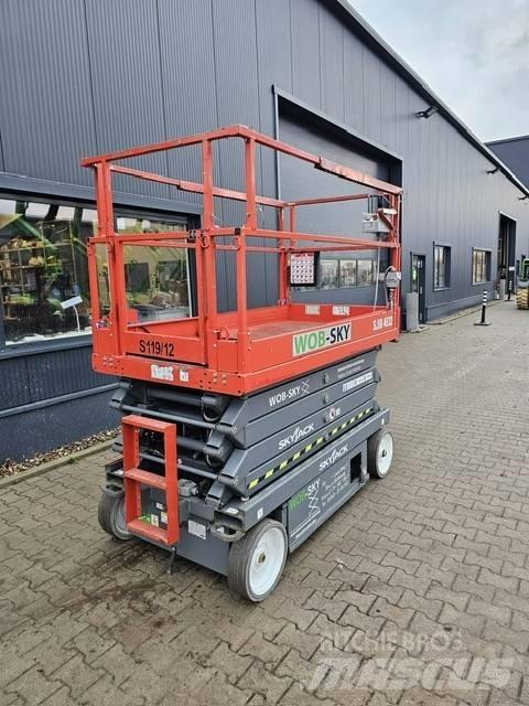 SkyJack SJ III 4632 Scissor Lifts