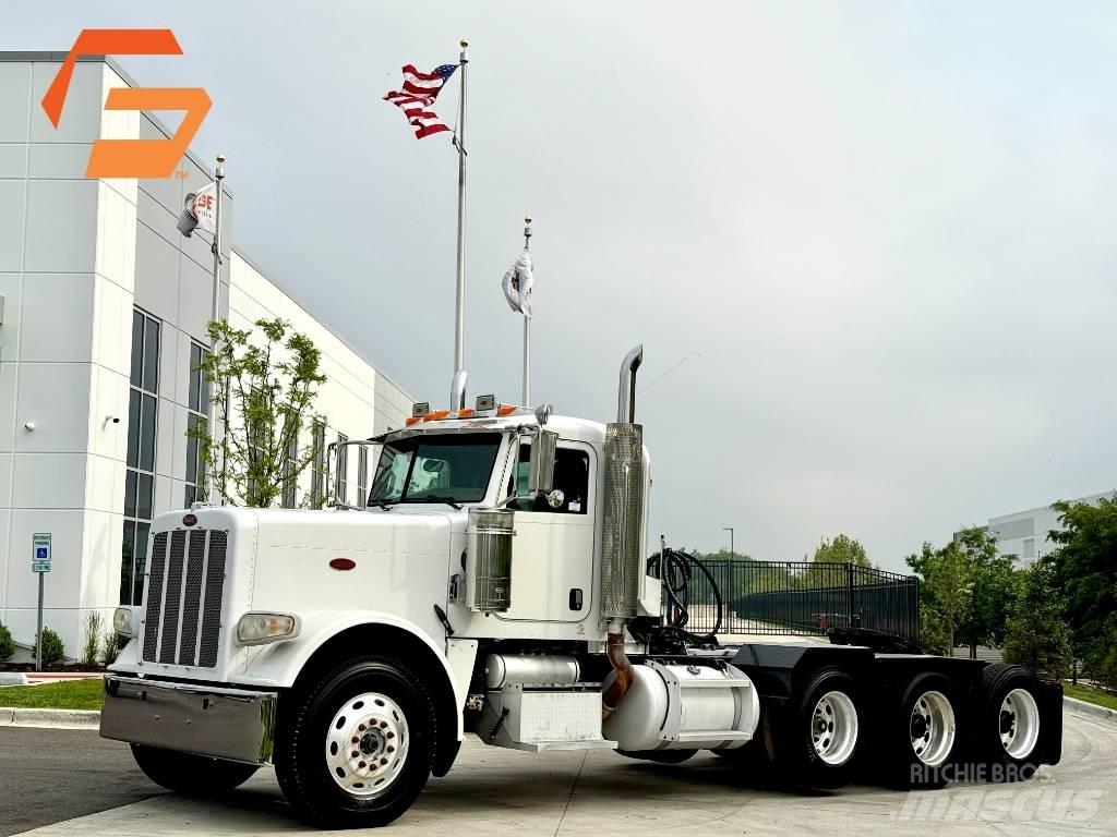 Peterbilt 388 Conventional Trucks / Tractor Trucks