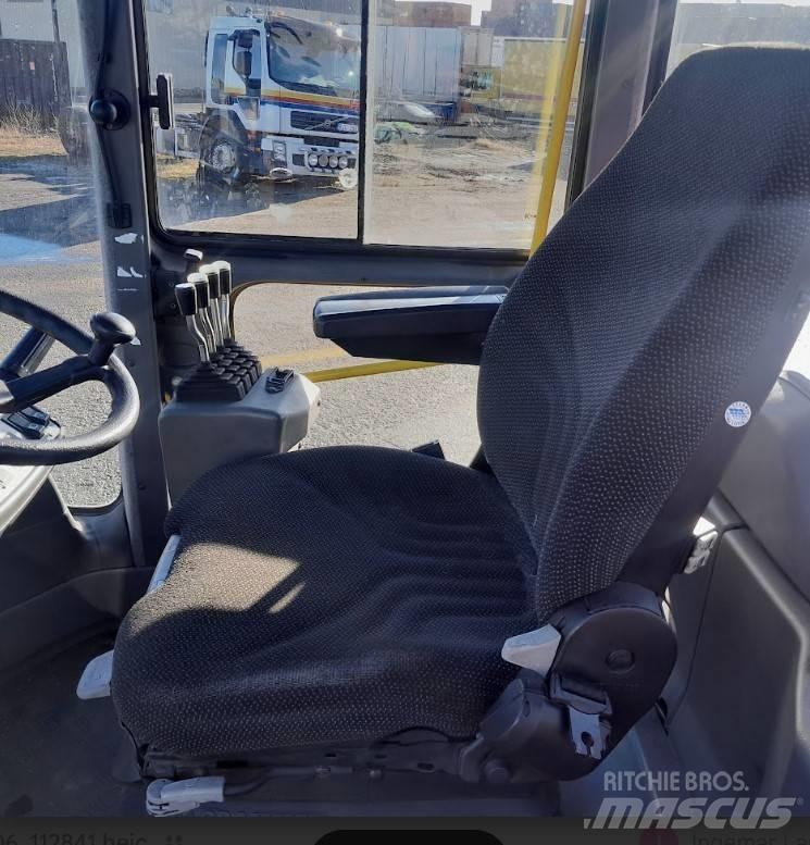 Kalmar DCF80-6 Diesel Forklifts
