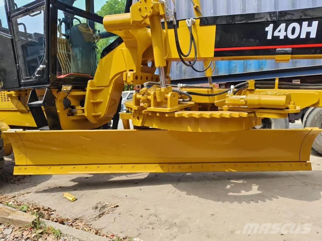 CAT 120 H Motor Graders