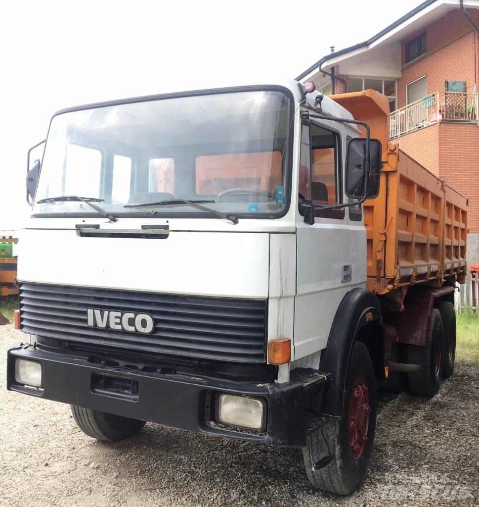 Iveco 330-26 Dump Trucks