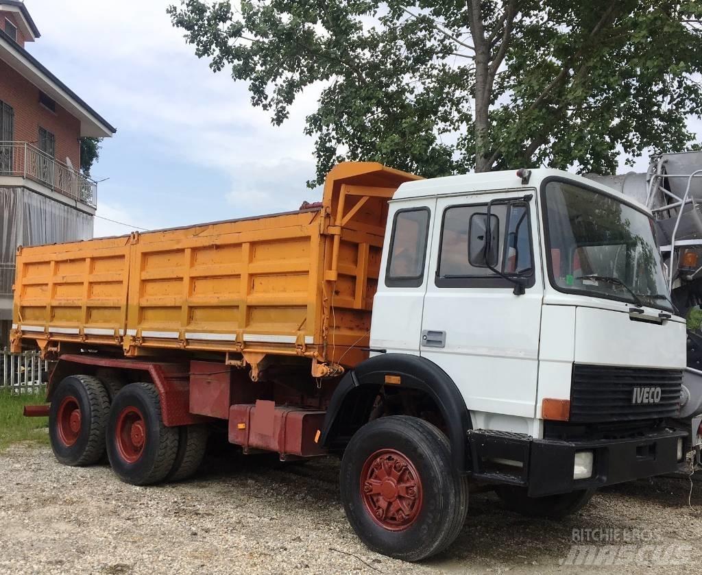 Iveco 330-26 Dump Trucks